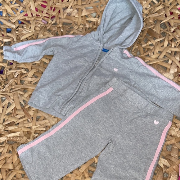 6-9 Month Baby Girl Bundle 12-items - Picture 10 of 10